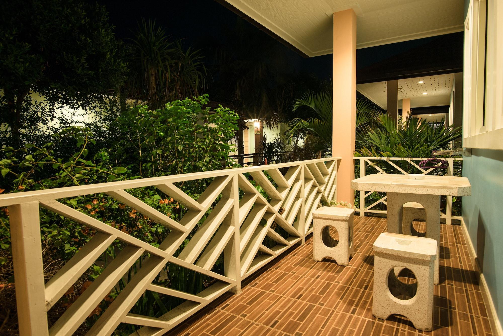 Lareena Resort Koh Larn Pattaya Bagian luar foto