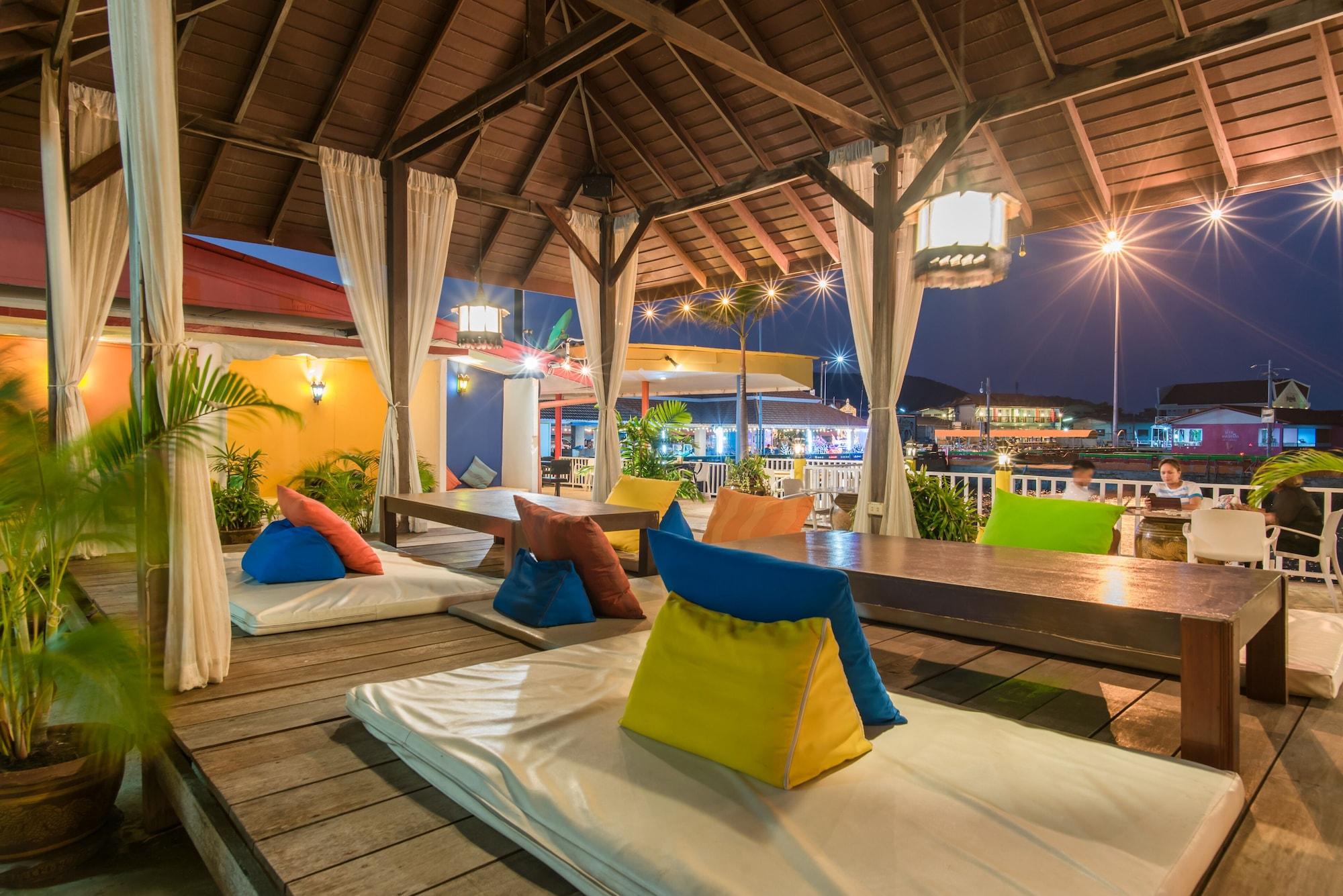 Lareena Resort Koh Larn Pattaya Bagian luar foto
