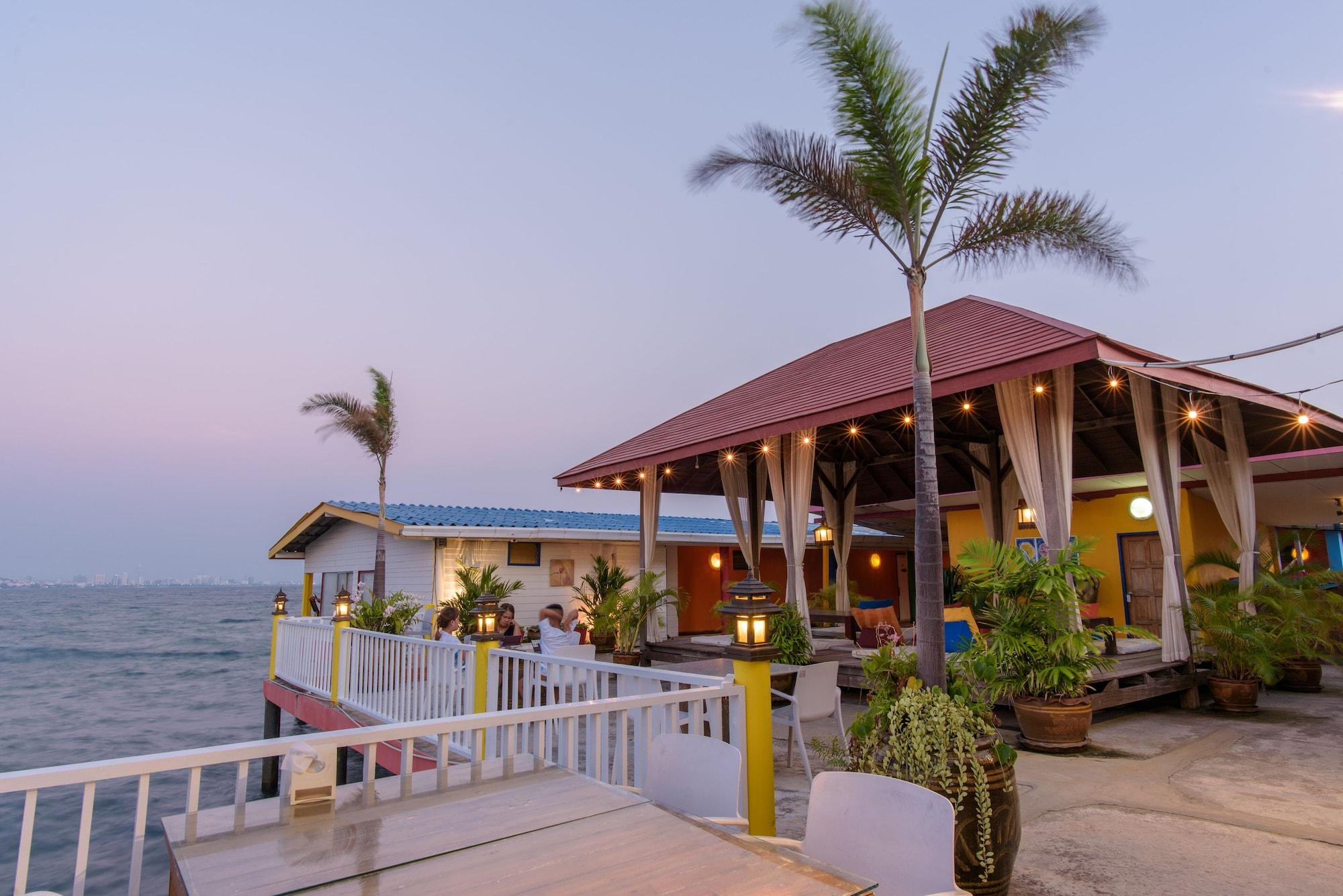 Lareena Resort Koh Larn Pattaya Bagian luar foto