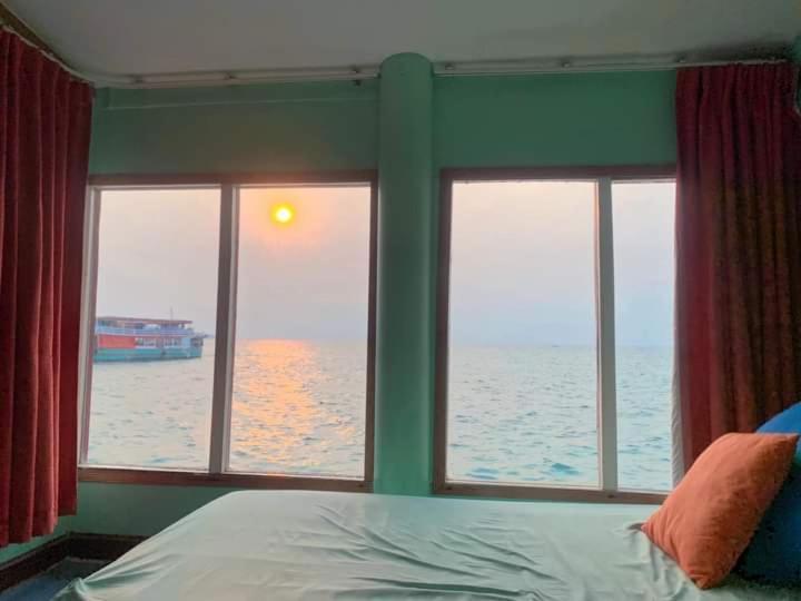 Lareena Resort Koh Larn Pattaya Bagian luar foto