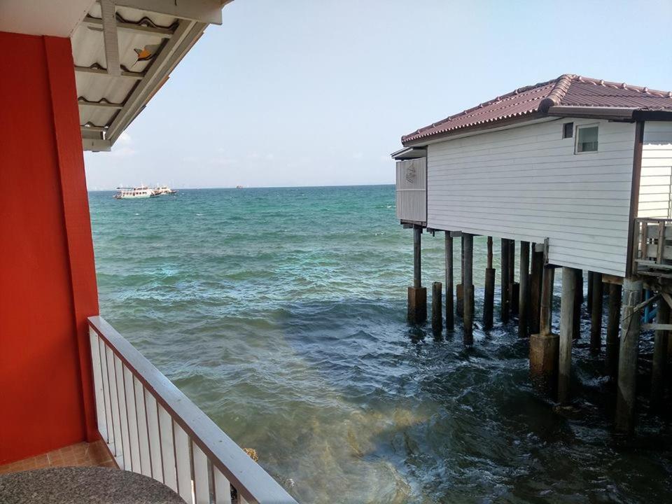 Lareena Resort Koh Larn Pattaya Bagian luar foto