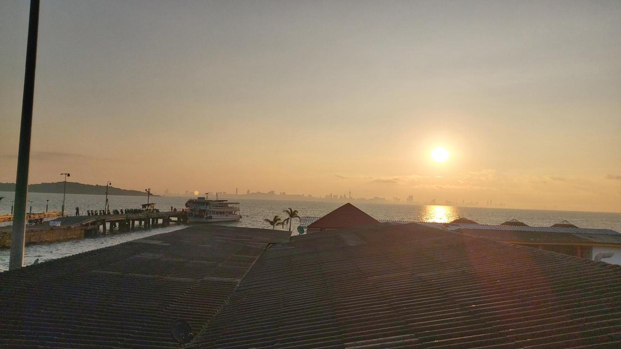 Lareena Resort Koh Larn Pattaya Bagian luar foto