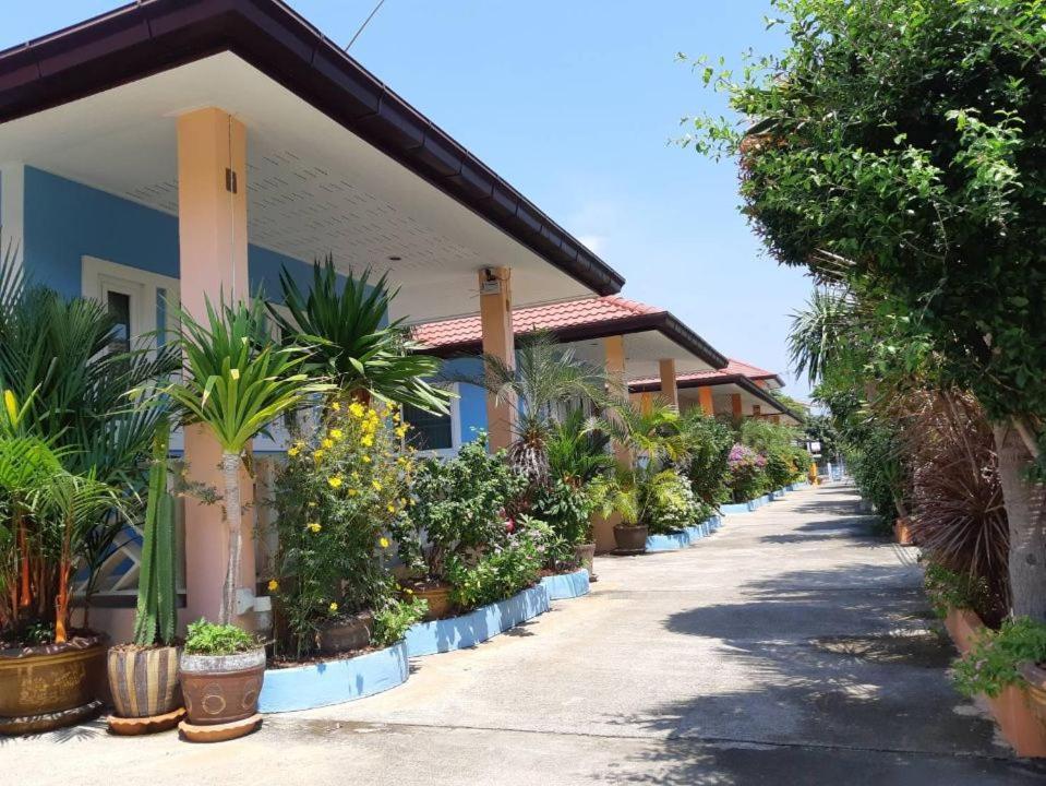 Lareena Resort Koh Larn Pattaya Bagian luar foto