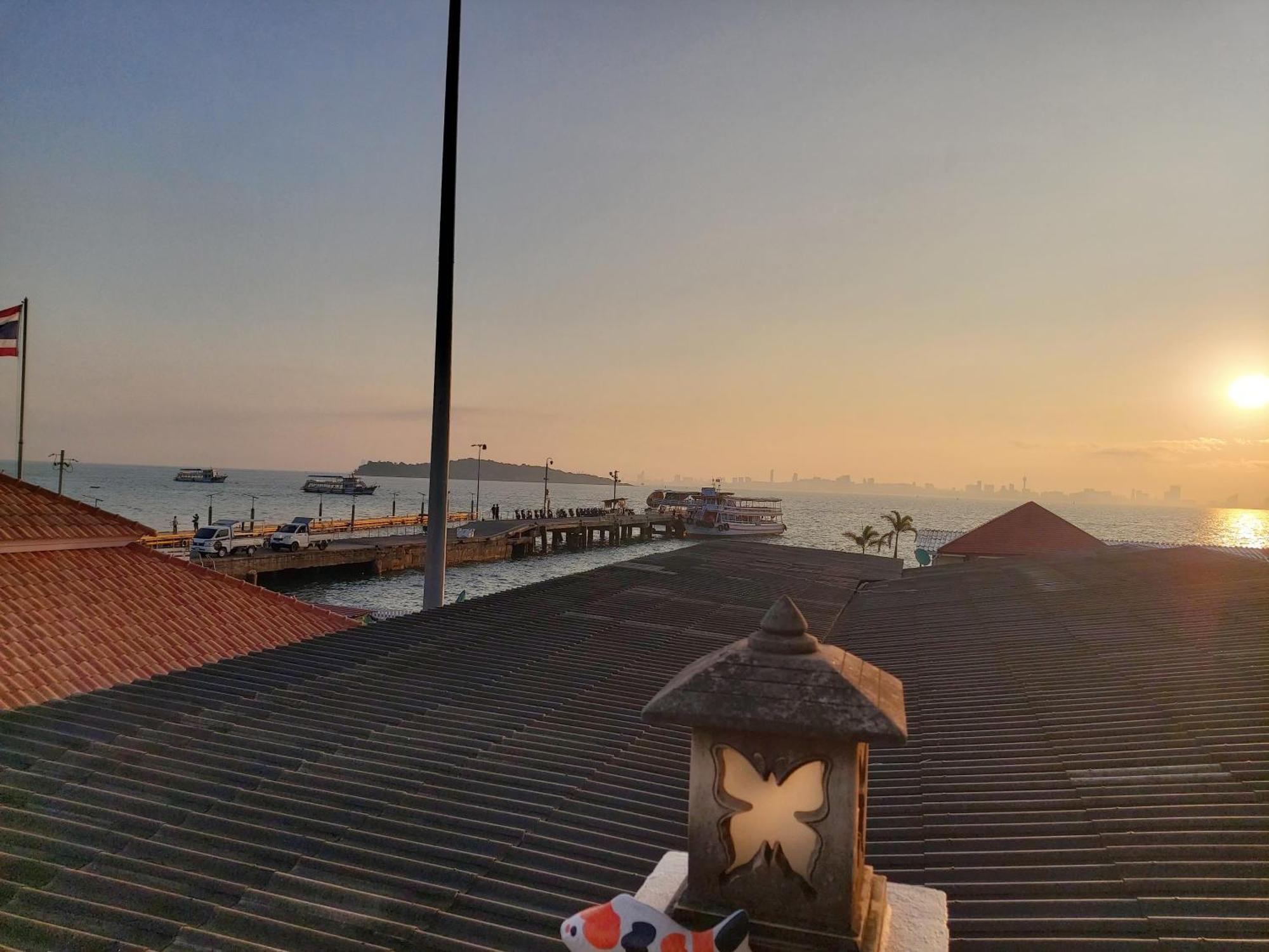 Lareena Resort Koh Larn Pattaya Bagian luar foto